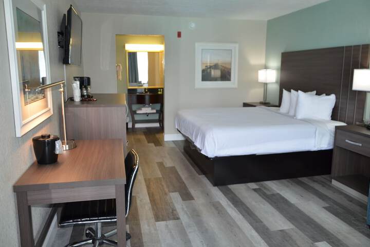 Room 53 of 73