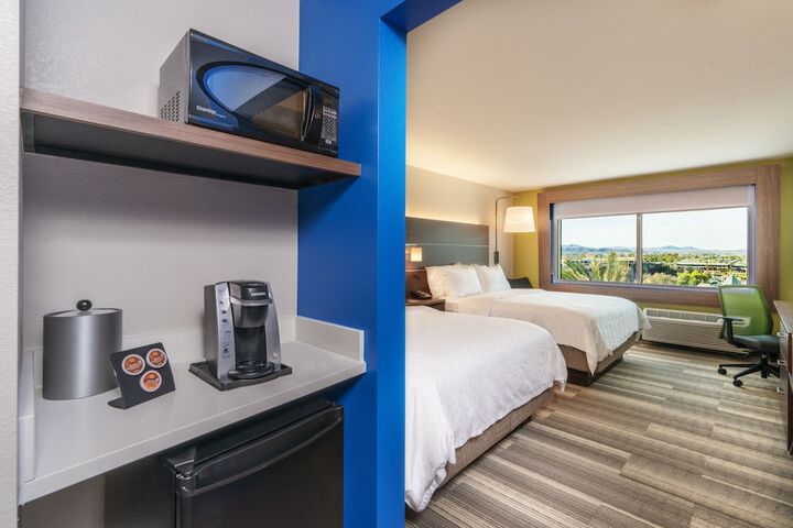 Room 30 of 54