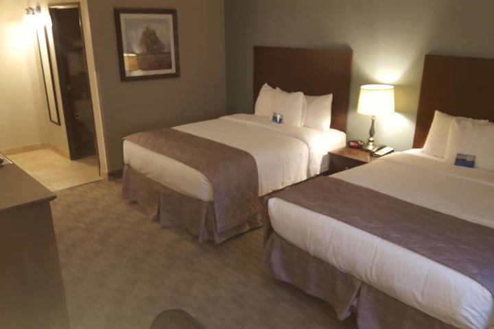 Baymont by Wyndham Minot