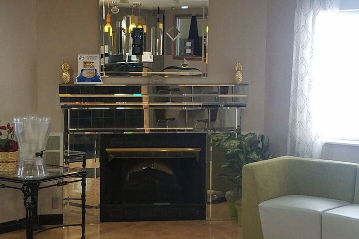 Super 8 by Wyndham Chicago OHare Airport