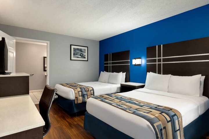 Baymont by Wyndham Albany at Albany Mall