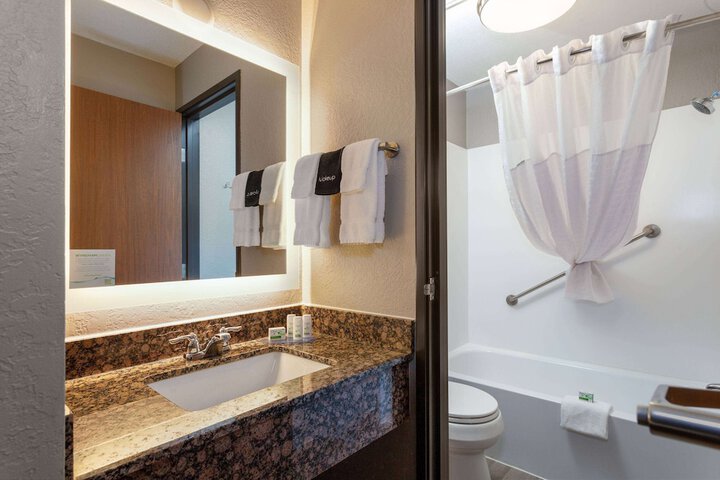 AmericInn by Wyndham New Richmond