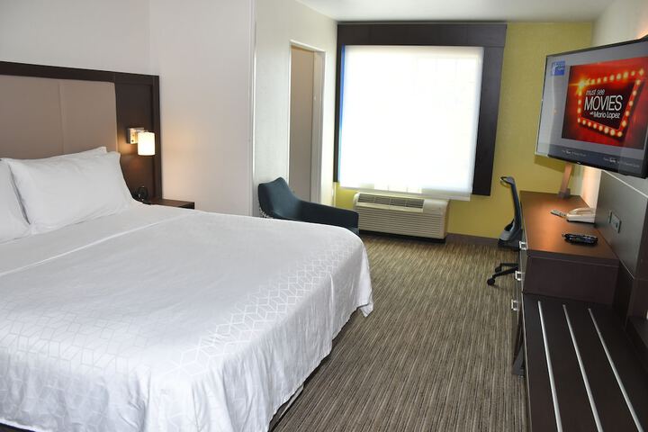 Room 20 of 63