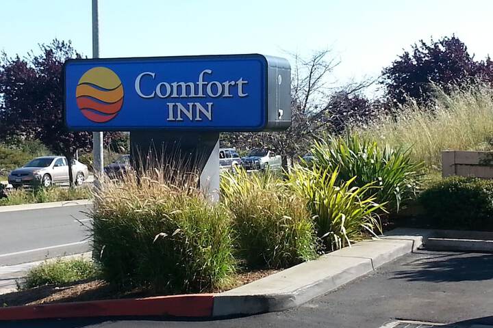 Hotel 2 of 32