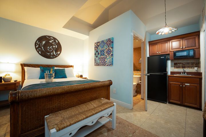 Southernmost House - Adult Exclusive