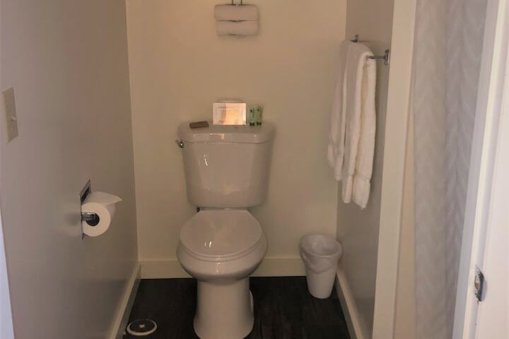 Room 42 of 72