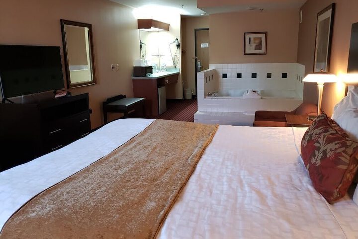 Room 16 of 25