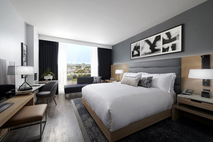 Room 18 of 34