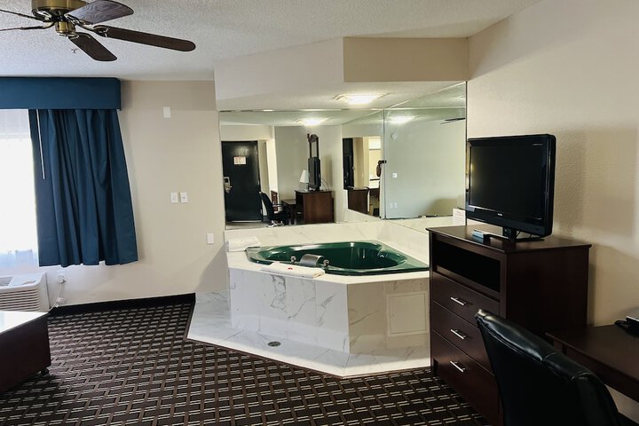 Room 20 of 38