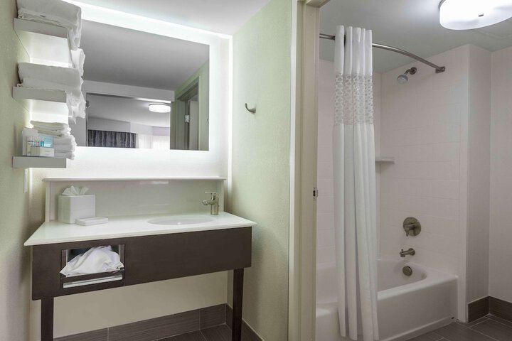 Room 30 of 41