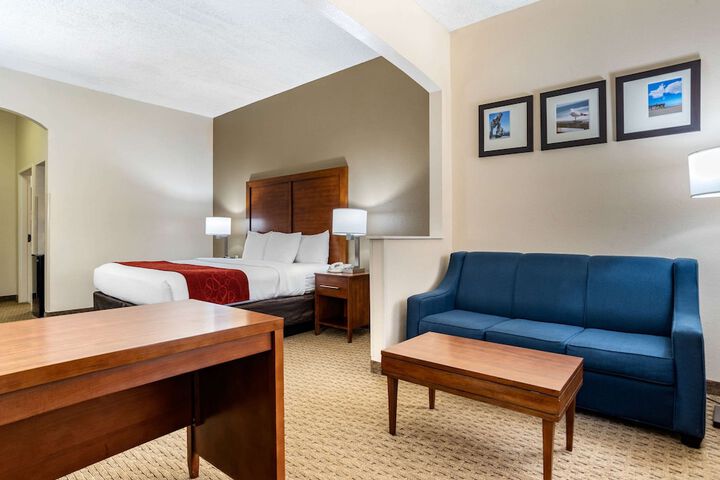 Room 7 of 27