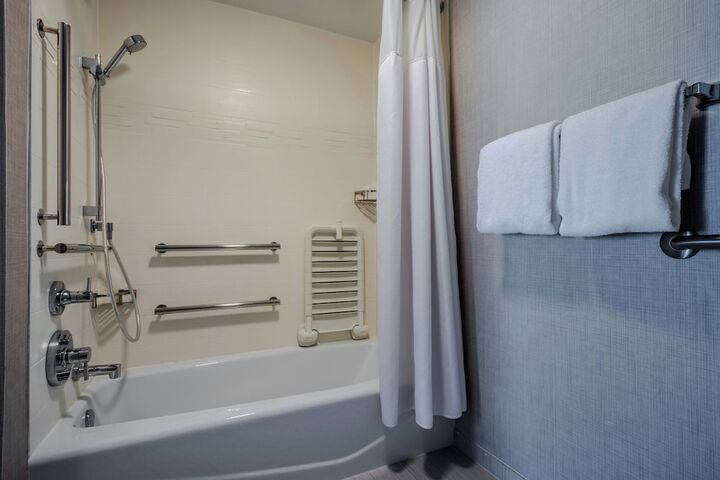 Residence Inn by Marriott Chesapeake Greenbrier