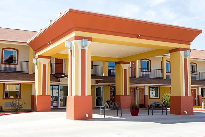 Sands Inn & Suites