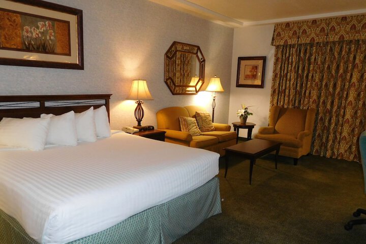 Room 9 of 22