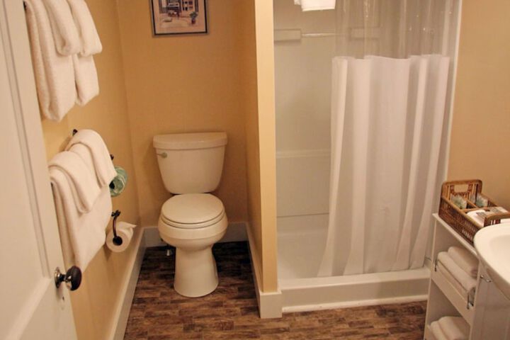 Room 9 of 69
