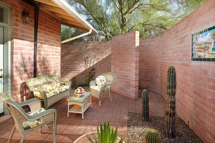 Terrace/Patio 22 of 33