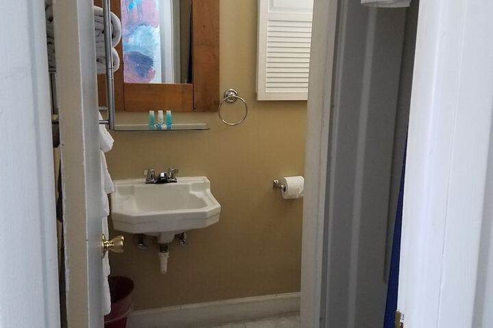 Room 81 of 86