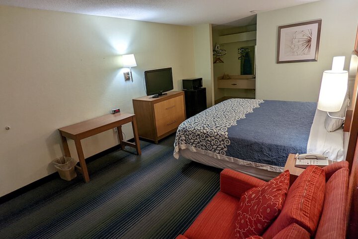 Budget Host Inn