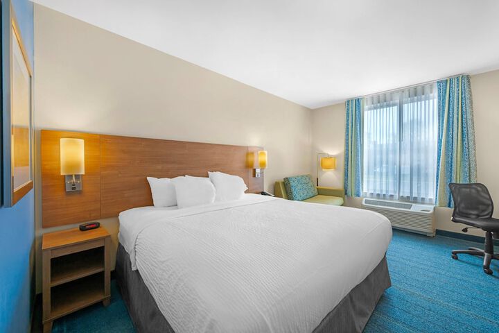 Sleep Inn & Suites Altoona North