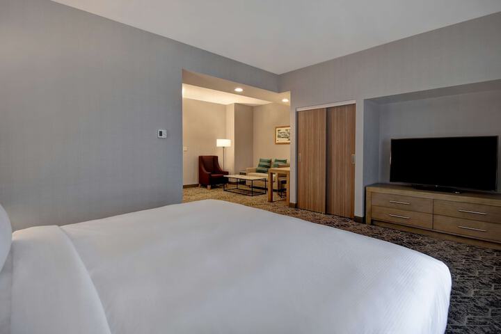 Room 25 of 71