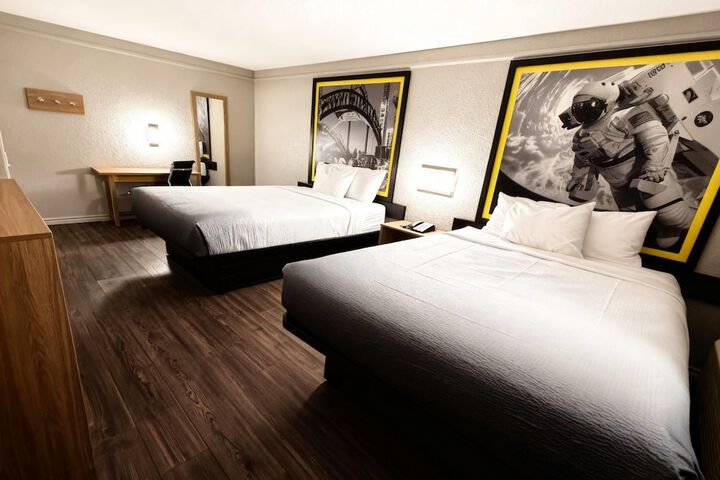 Super 8 by Wyndham Nacogdoches Near University