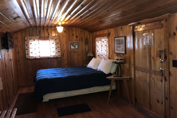 Room 42 of 79