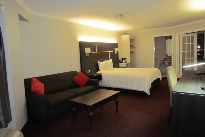 Room 21 of 42