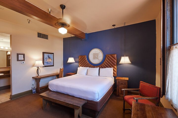 Room 20 of 32