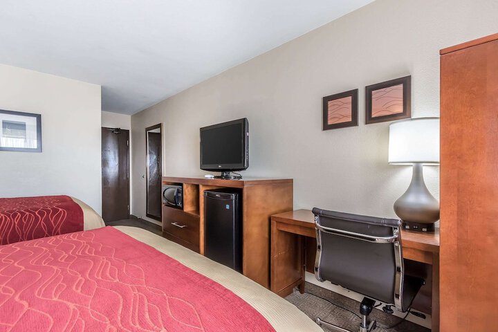 Room 44 of 60