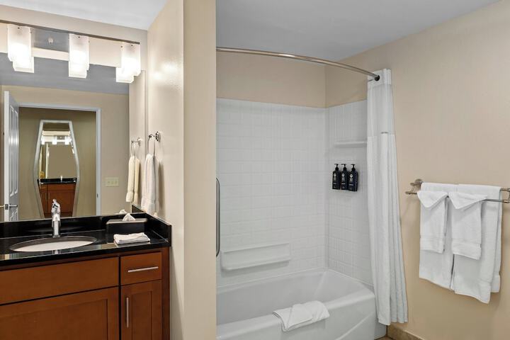 Room 35 of 54