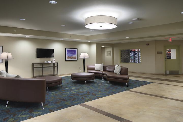 Hotel Interior 7 of 18