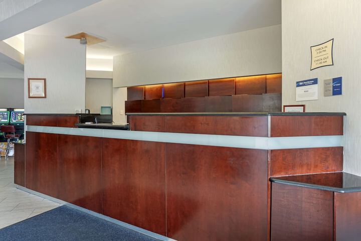 Hotel Interior 11 of 86