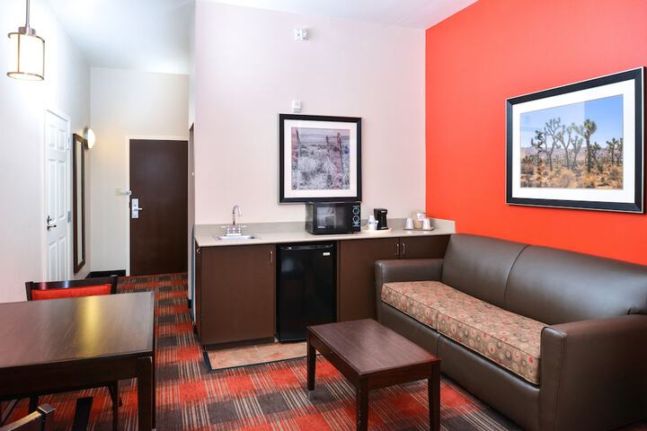 Room 19 of 47