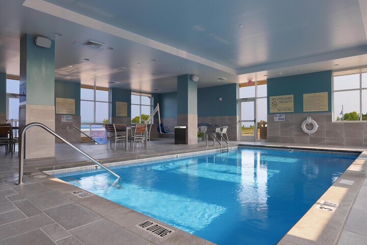 Hampton Inn & Suites Manistee Waterfront