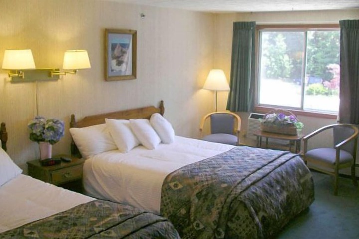 The Rhumb Line Resort
