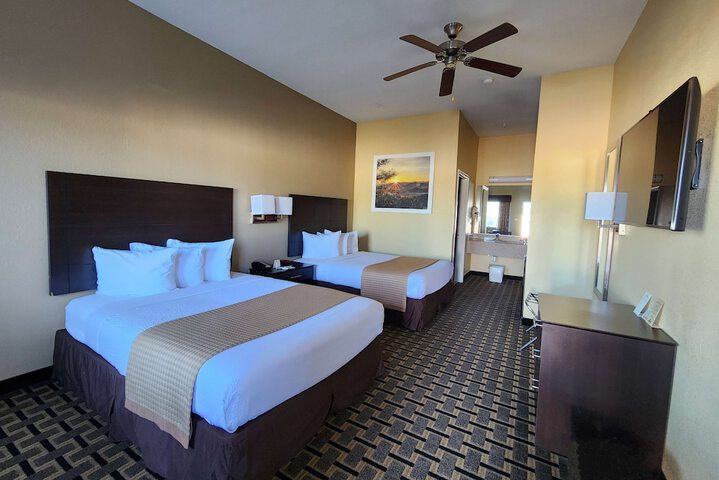 Days Inn by Wyndham Baytown East