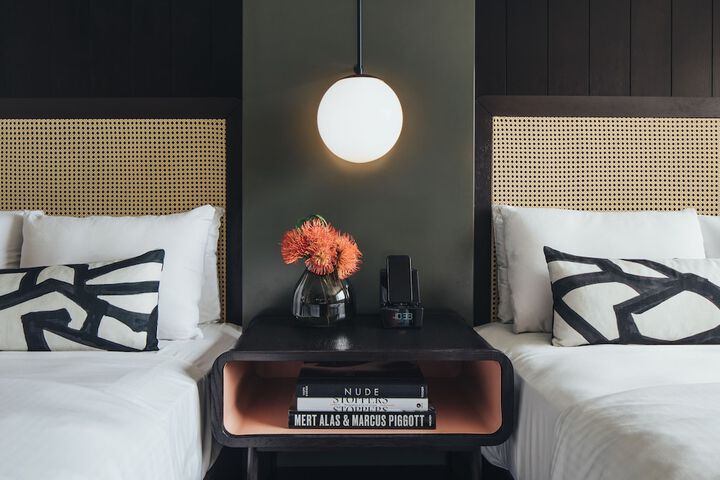 Room 17 of 51