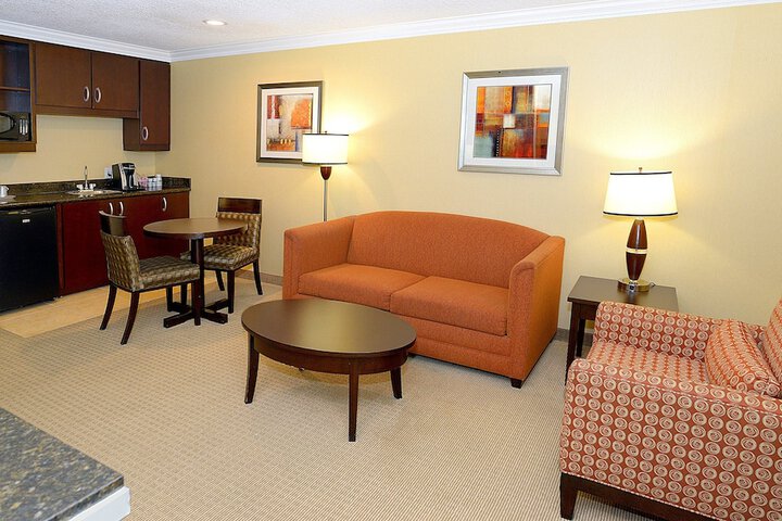 Holiday Inn Hotel & Suites San Mateo-San Francisco SFO by IHG