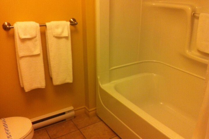 Room 15 of 26