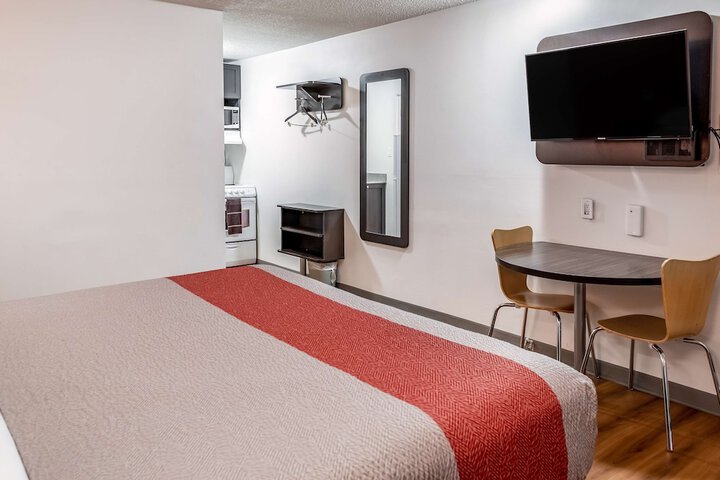 Room 44 of 52