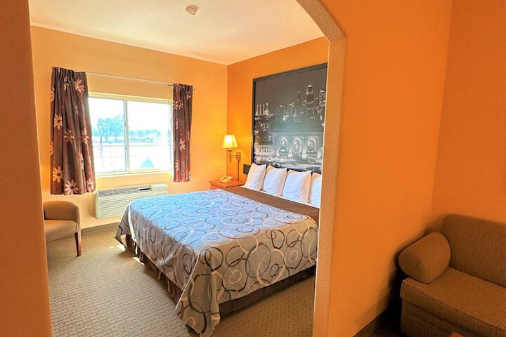 Room 7 of 56