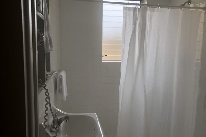 Room 58 of 65