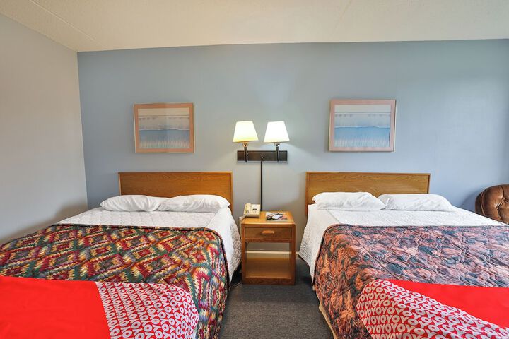 OYO Hotel Pipestone MN Canterbury Park