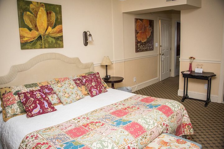 Vandiver Inn