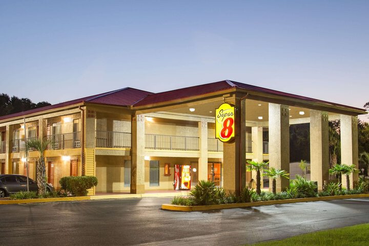 Hotel 3 of 16