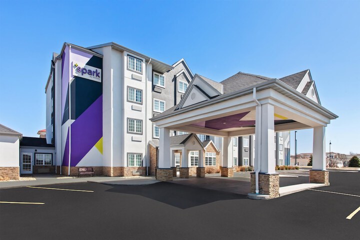 Spark by Hilton Rochester South