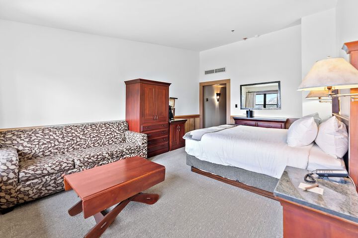 Sun Mountain Lodge