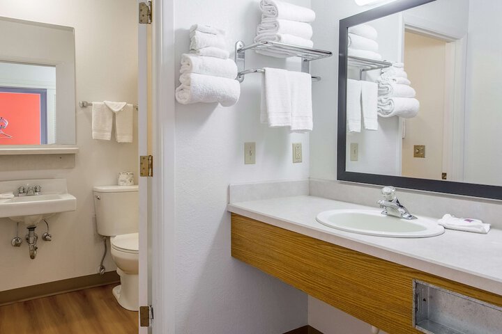 Motel 6 Madras OR