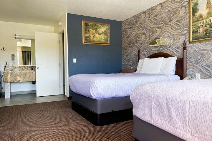Room 106 of 124