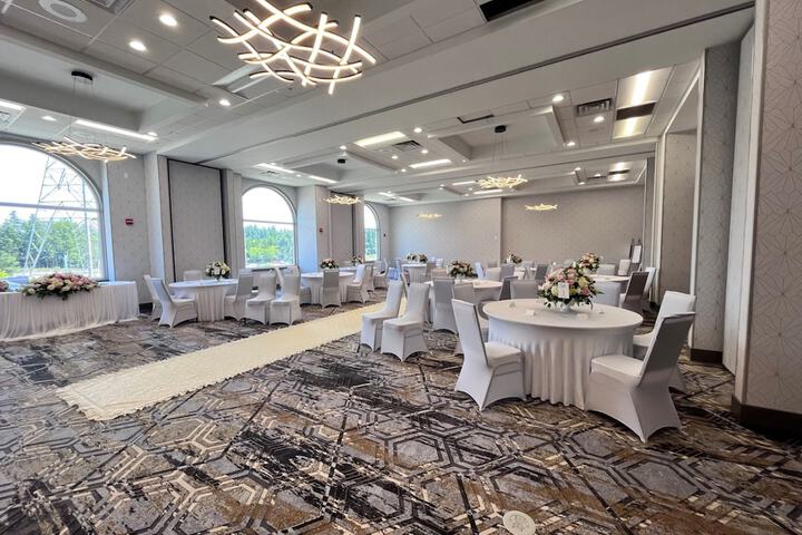 Ballroom/Hall 59 of 65